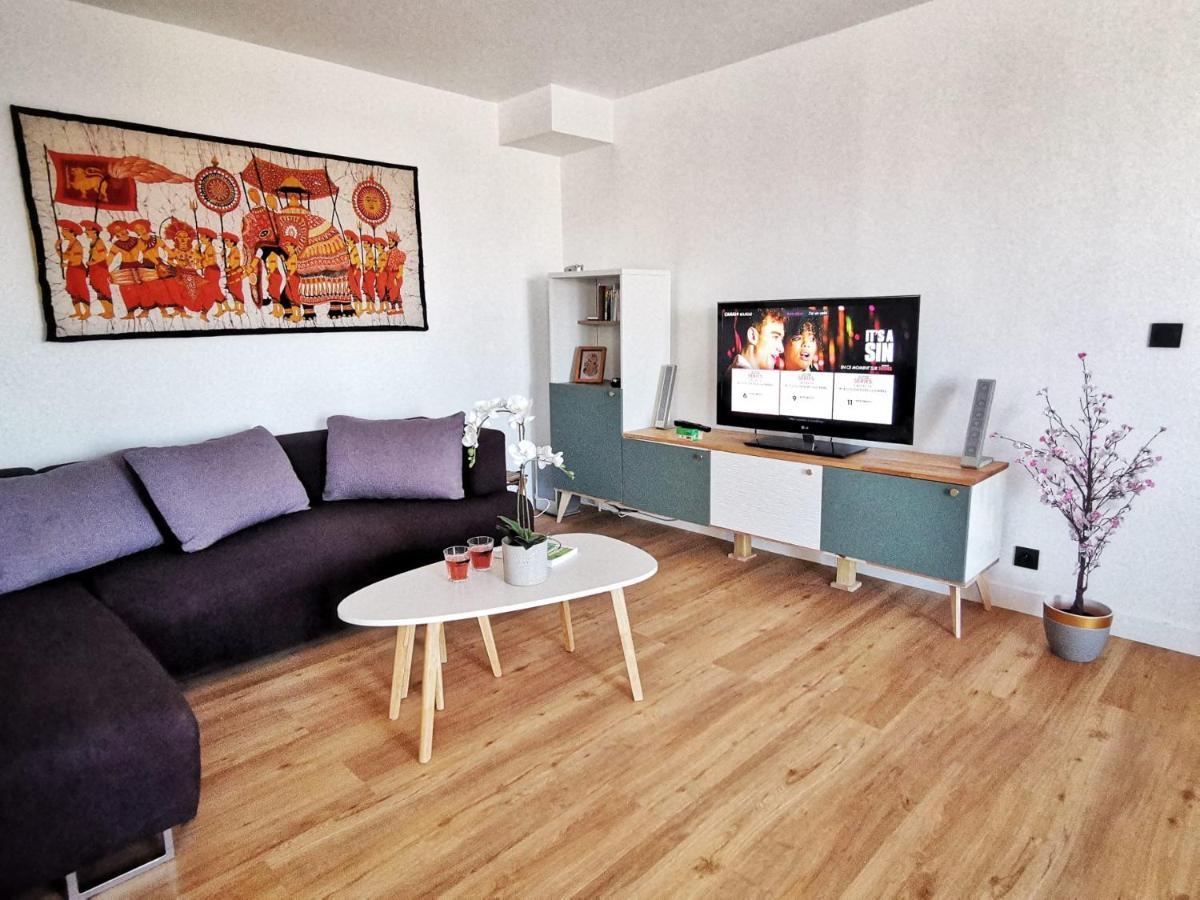 Le 79 Reflet De La Marne Apartment Нуази-ле-Гран Екстериор снимка
